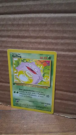 Pokemon TCG Koffing 1st Edition Base Set 51/102 Italian Version Near Mint - Image 2