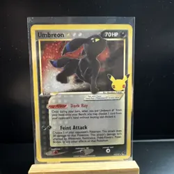 Pokemon TCG: Umbreon Gold Star 17/17 Celebrations 25th Anniversary NM - Image 1