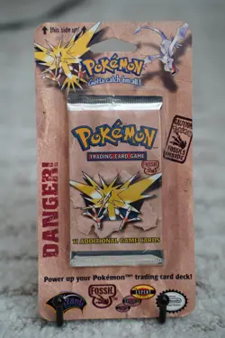 34.31g Pokemon Fossil Booster Blister Pack Zapdos Artwork 1999 WOTC Sealed - Image 2