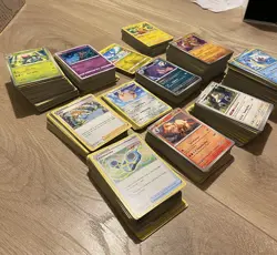 Pokemon TCG Bulk Bundle Trading Card roughly 1000 Cards - Image 2