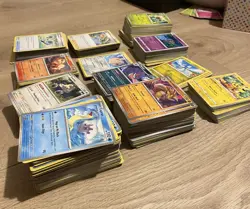 Pokemon TCG Bulk Bundle Trading Card roughly 1000 Cards - Image 4