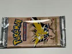 1999 Pokemon Fossil 1st Edition Zapdos Artwork Booster Pack 20.79 Grams - Image 3
