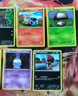 Noble Victories 2011 Black And White Vintage Pokemon Card Lot (Read Description) - Image 3