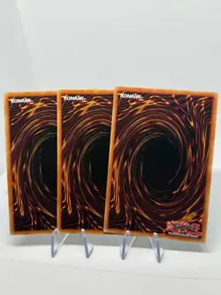 3x Yugioh Fossil Dyna Pachycephalo Ultra Rare Italian DUSA-IT066 1st Edition NM - Image 2