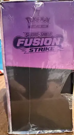 Pokemon TCG: Sword & Shield Fusion Strike Elite Trainer Box Factory Sealed New 820650809330 - Image 2