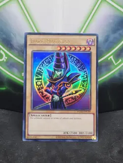 Yugioh Dark Magician YGLD-ENC09 Ultra Rare Unlimited NM - Image 1