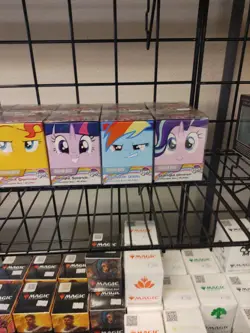 Rainbow Dash Deck Box - Image 1