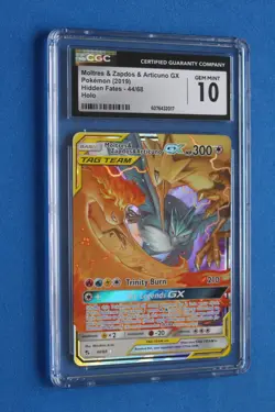 2019 POKEMON HIDDEN FATES HOLO MOLTRES & ZAPDOS & ARTICUNO EX CGC 10 - Image 1