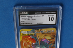 2019 POKEMON HIDDEN FATES HOLO MOLTRES & ZAPDOS & ARTICUNO EX CGC 10 - Image 2