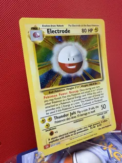 Electrode 011/034 CLC Classic Collection Holo Pokemon Variant NM #581 - Image 2