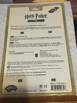 Harry Potter 1 sealer Booster pkg. with 2 packages of 11 cards each inside. - Image 2