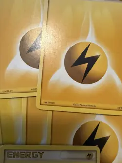 Vintage Pokemon Lightning Energy Lot EX Era 2003-2007 WotC Nintendo TCG - Image 4