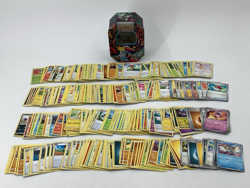 Pokemon Trading Card Game Ex Tin Skeledirge with Appx 400 Cards - Image 1