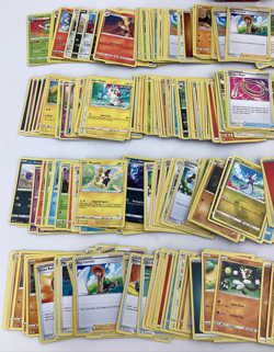 Pokemon Trading Card Game Ex Tin Skeledirge with Appx 400 Cards - Image 4