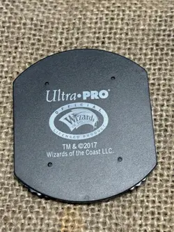 mtg Ultra Pro 2017 life or token counter foil cat with lifelink, unused - Image 2