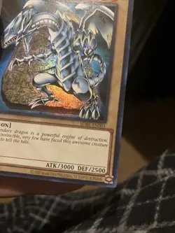 Yu-Gi-Oh! TCG Blue-Eyes White Dragon SDBE-EN001 Ultra Rare Foil Mint - Image 4