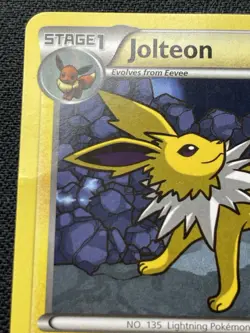 Pokemon Jolteon 37/108 Dark Explorers Non-Holo MP / DMG - Image 2