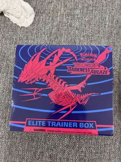 Pokemon TCG Sword Shield Darkness Ablaze Elite Trainer Box ETB Sealed 🔥🔥 - Image 1