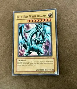 Blue-Eyes White Dragon (Version 1) LDK2-ENK01 Legendary Decks II - Image 1