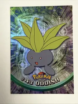 NM Oddish #43 Topps Pokemon Series 1 Rainbow Foil Black logo - Image 1