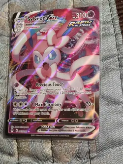 Sylveon VMAX 075/203 Evolving Skies Ultra Rare Holo Pokemon Card NM - Image 1