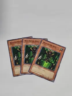 Yugioh 3x Man-Eater Bug RP01-EN014 Common Retro Pack Reprint Playset Card - Image 1
