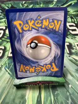 Pikachu V 043/185 Pokemon VIVID VOLTAGE Card Holo Ultra Rare Near Mint ⚡ - Image 2