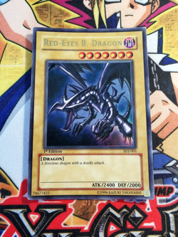 Red-Eyes B. Dragon sdj-001 1st Edition (MP/HP) Ultra Rare Yu-Gi-Oh! - Image 1