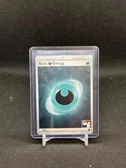 Play! Pokemon Series 7 Darkness Energy Scarlet & Violet Cosmos Holo 015 - Image 1