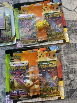 Pokemon TCG: BTS Eraser Pin Coin Blister - Pikachu Evolving Battle Astral Lot - Image 4