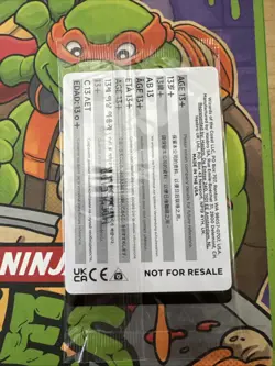 NYCC 2025 - MTG X TEENAGE MUTANT NINJA TURTLES PIZZA BOX WITH PROMO - Image 4
