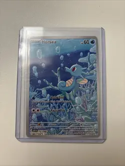 Pokemon TCG Horsea 067/064 Shrouded Fable Holo Illustration Rare - Image 3