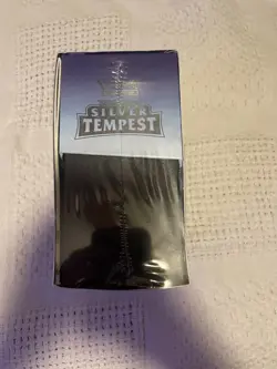 Pokemon TCG: Sword & Shield Silver Tempest Elite Trainer Box - Image 5