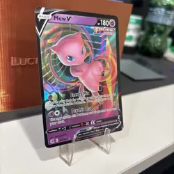Pokemon TCG Mew V 113/264 Sword & Shield Fusion Strike Ultra Rare Holo Card NM - Image 3