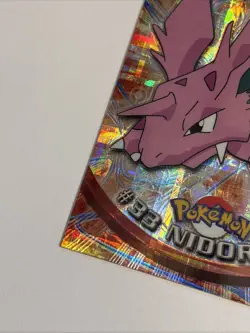 Nidorino Pokemon Topps Chrome Series 1 Tekno-Chrome Vintage Mint - Image 5