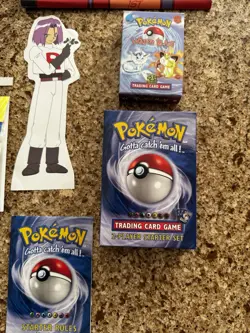 Pokemon Starter Gift Box 2-Player Starter Set WOTC Not Complete Only 2 Cards 742818060820 - Image 3