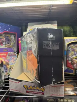 Pokemon TCG Sword and Shield Evolving Skies Elite Trainer Box ETB Factory Sealed - Image 2
