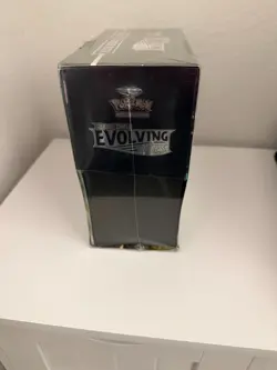 Pokemon TCG Evolving Skies Sword & Shield ETB - 8 Packs - Image 3
