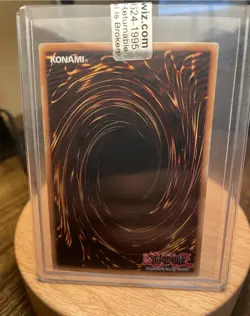 Blue-Eyes White Dragon LOB-001 Ultra Rare Near Mint Condition - Image 2