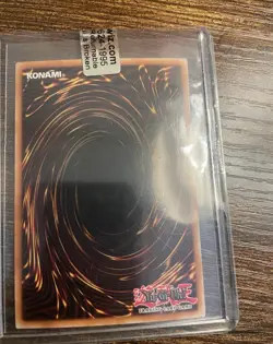 Blue-Eyes White Dragon LOB-001 Ultra Rare Near Mint Condition - Image 3