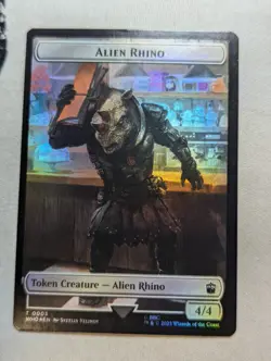 Token - Alien Rhino & Treasure - MTG - WHO - 0003 & 0030 - FOIL - Image 1