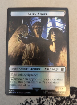 Token - Alien Angel & Alien Insect - MTG - WHO - 0011 & 0019 - FOIL - Image 1