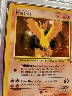Moltres Fossil Holo Pokemon Card WOTC Near Mint PSA 7 - Image 3