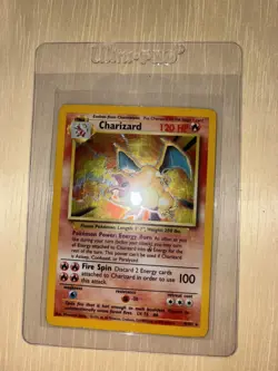 Pokemon TCG Charizard 4/102 Base Set Unlimited Holo Rare MP - Image 4