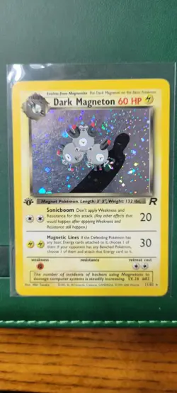 Dark Magneton 11/82 1st Edition MP 2000 Pokemon Team Rocket - Image 1