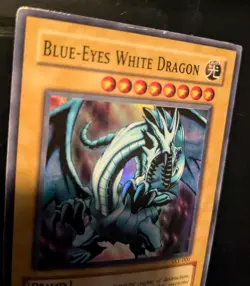 YU-GI-OH BLUE EYES WHITE DRAGON SKE-001 SUPER RARE HP/DMGED UNLIMITED - Image 2