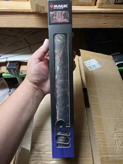 MTG Commander Series 6 Sliver Queen Holofoil Playmat - Image 3