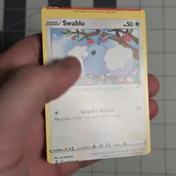 Swablu Miscut Error Evolving Skies Pokemon Card 132/203 Near Mint - Image 4