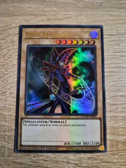 YuGiOh - Dark Magician - YUCB-EN001 - Near Mint - Ultra Rare - Image 1