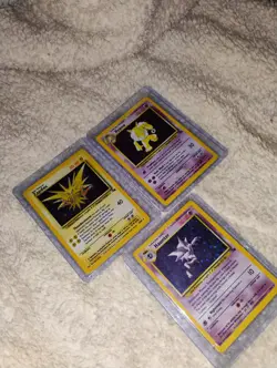 Vintage Fossil Holo Pokemon Lot Of 3 Cards - Image 1